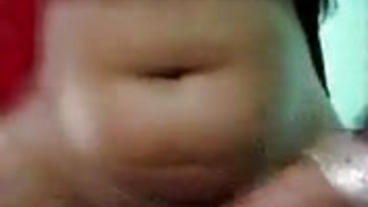 Um cara fode com vontade uma beldade maquiada