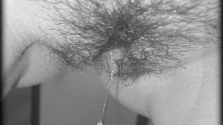 Pornô de traição onde uma gostosa trai seu namorado com um faz-tudo