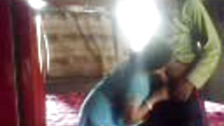 Pornô em POV com uma beldade exuberante