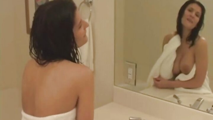 Primeira vez anal para uma linda russa