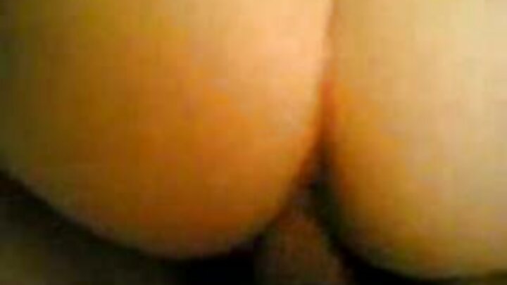 A beldade Katie Kush transa com um cara negro.