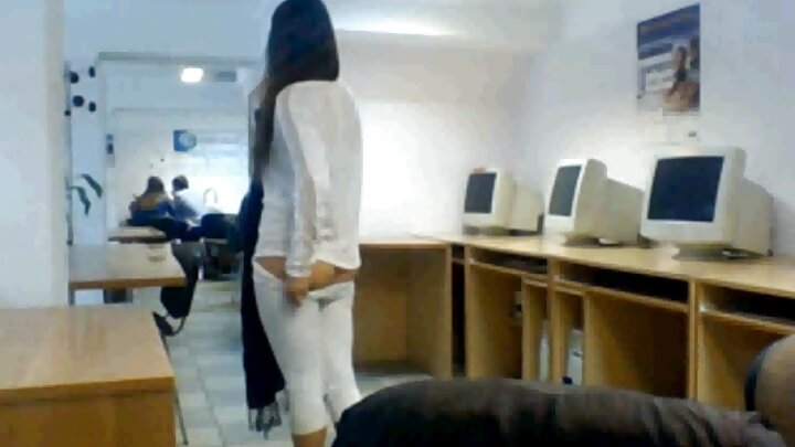 Pornô russo onde um cara fode a esposa do amigo