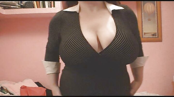 Um rapaz fodeu sua beldade sexy com vontade