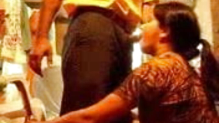 Uma MILF gostosa transa em seu primeiro teste para pornô