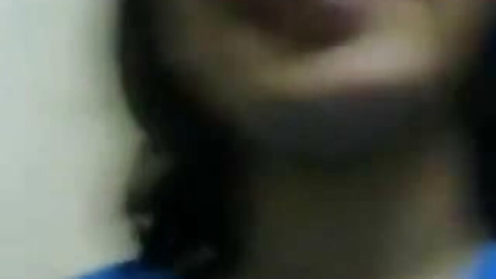 Pornô a três onde garotas em terapia transam com um psicólogo