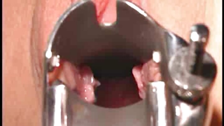 Um filme pornô russo onde uma garota trai o namorado