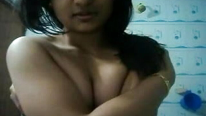 A MILF Kat Marie é fodida com força pelo enteado