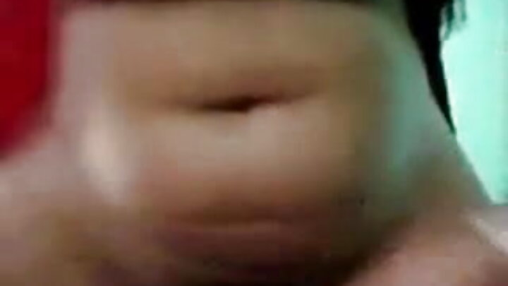 Garotas russas satisfazem um cara gostoso