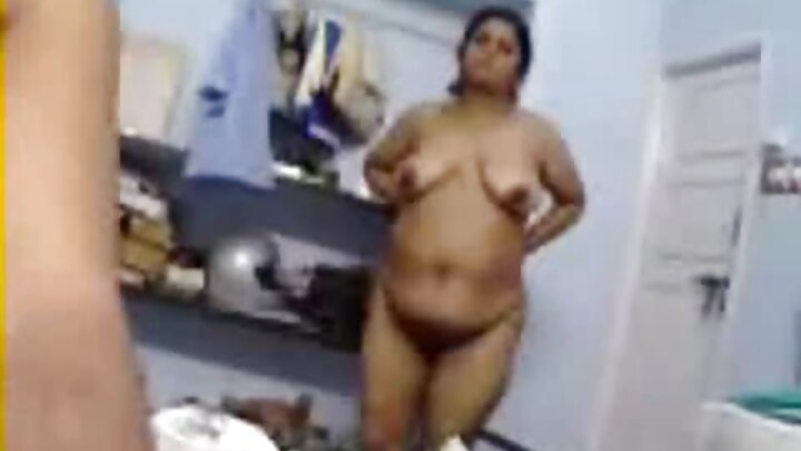 Uma gata e seu homem curtindo sexo